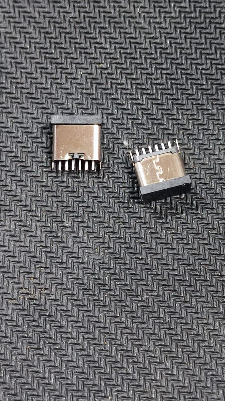 061N-4BZV33-W2 TYPE C FEMALE USB Connectors A2023