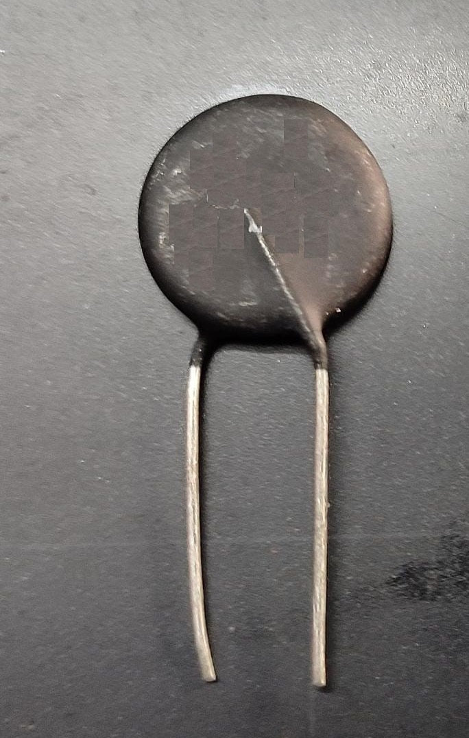 10D9 NTC thermistor 10 OHM 8MM Diameter HEL ET9477