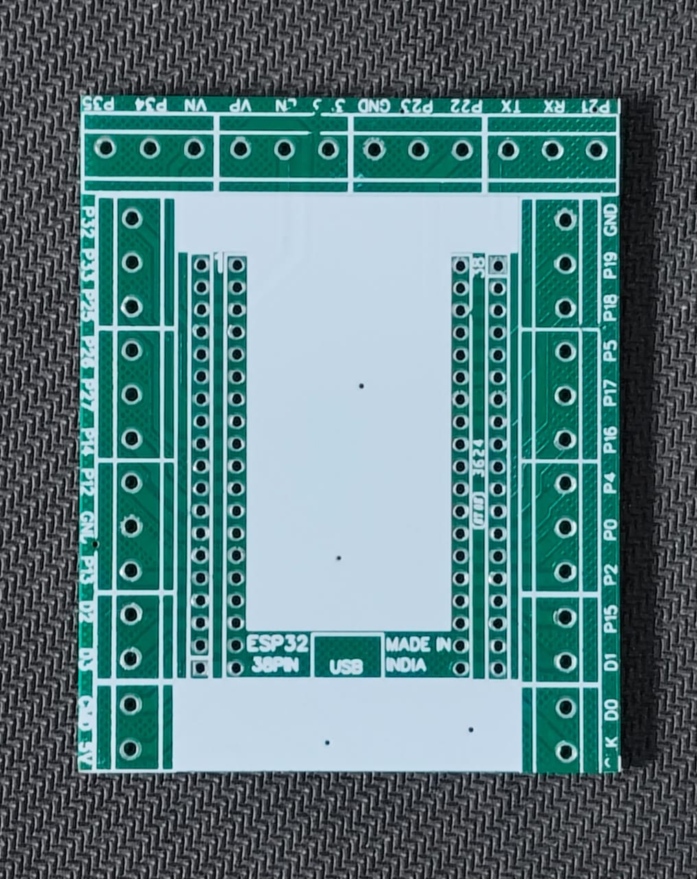 PCB FOR ESP32 38 PIN SCREW TERMINAL BREAKOUT BOARD ET7740