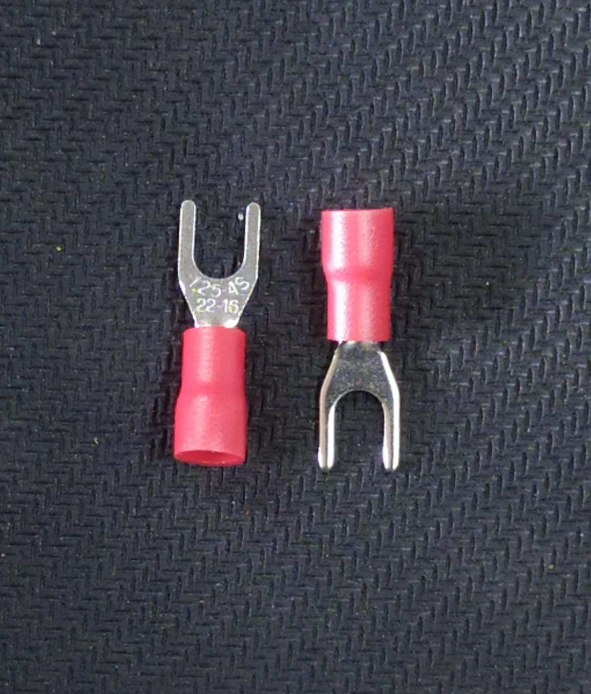 PCSVS1-4 Red Insulated Spade/Fork Terminals ET8649