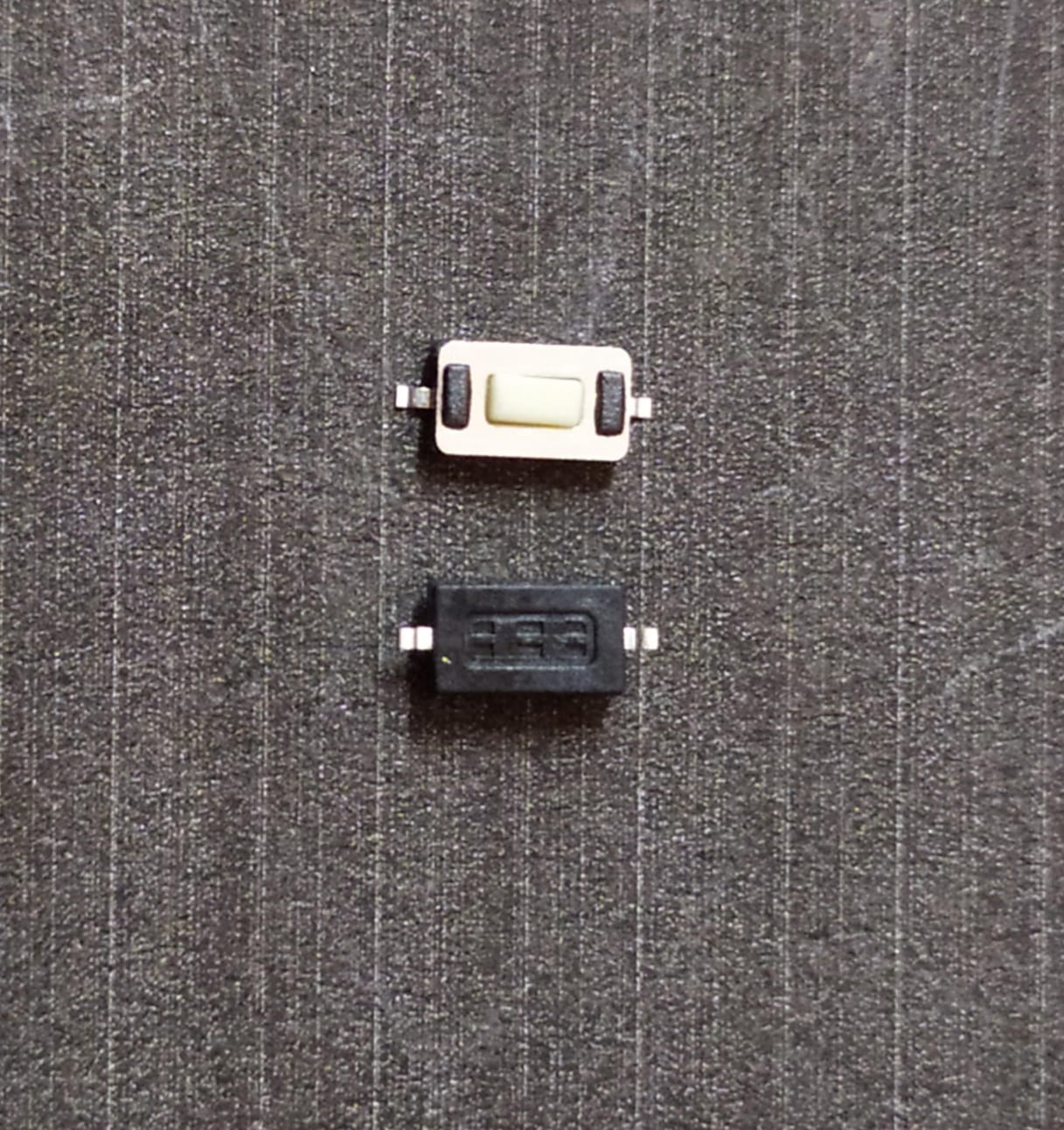 3.5x2.5mm SMD Rectangle Tactile Switch ETA1873