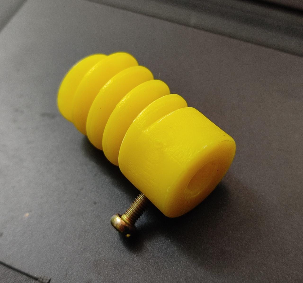 Worm Gear 18 mm Dia 32mm Length 6mm ID Yellow Plastic ET5902