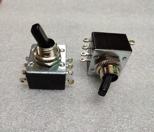 SE602 Toggle Switch 5A DPDT 8 LEG ET8528