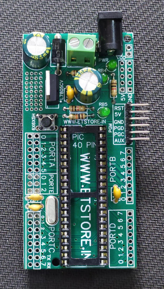 40 PIN PIC DEVELOPMENT BOARD WITH 7805 REGULATOR ET10909