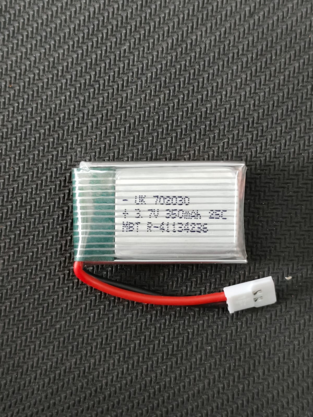 3.7V 350mAH 702030P Lithium Battery 7x20x30mm ET7643