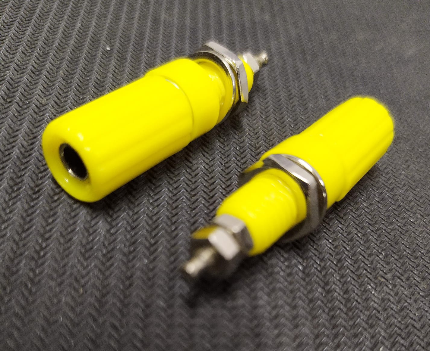 YELLOW female Banana Jack Socket Plug Connector ET7369